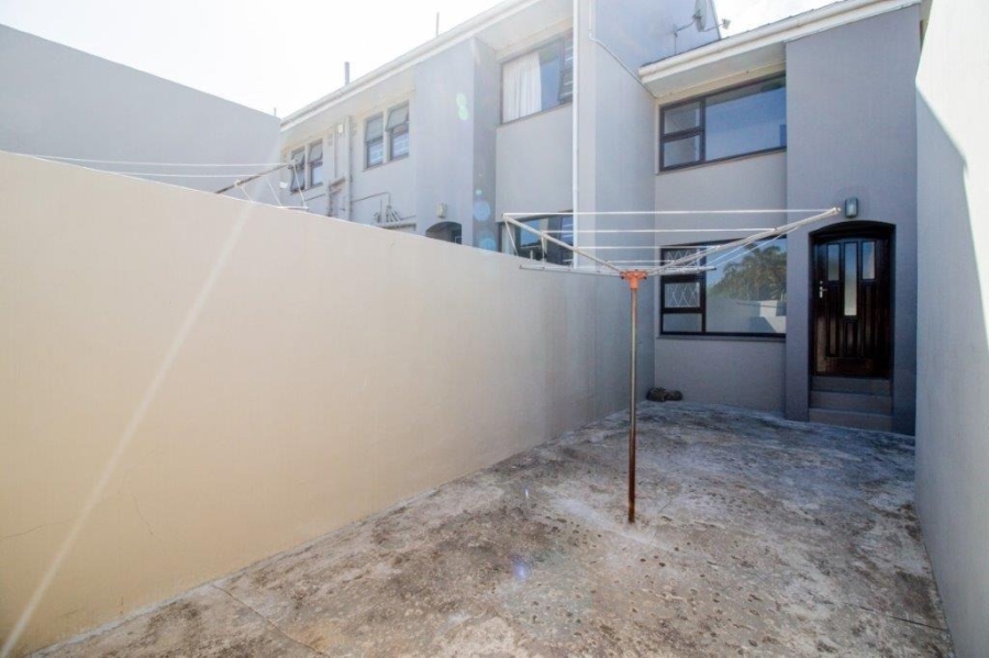 To Let 3 Bedroom Property for Rent in Beacon Bay Eastern Cape